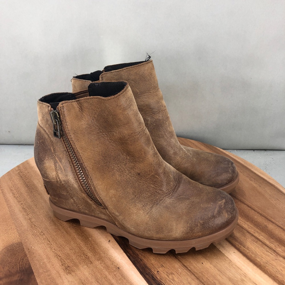 Sorel Womens Joan of Arctic II Wedge Zip Boots Waterproof Leather Tan Size 7.5